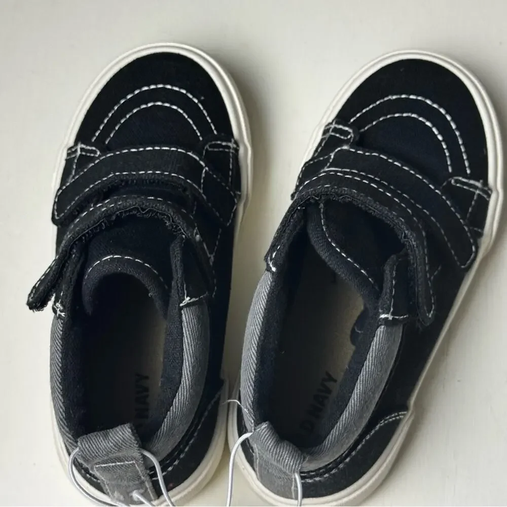 Old Navy Black Kids High-Top Sneakers with Secure Straps Sz 9